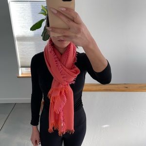 Nordstrom brand 100% cashmere scarf. Great condition!